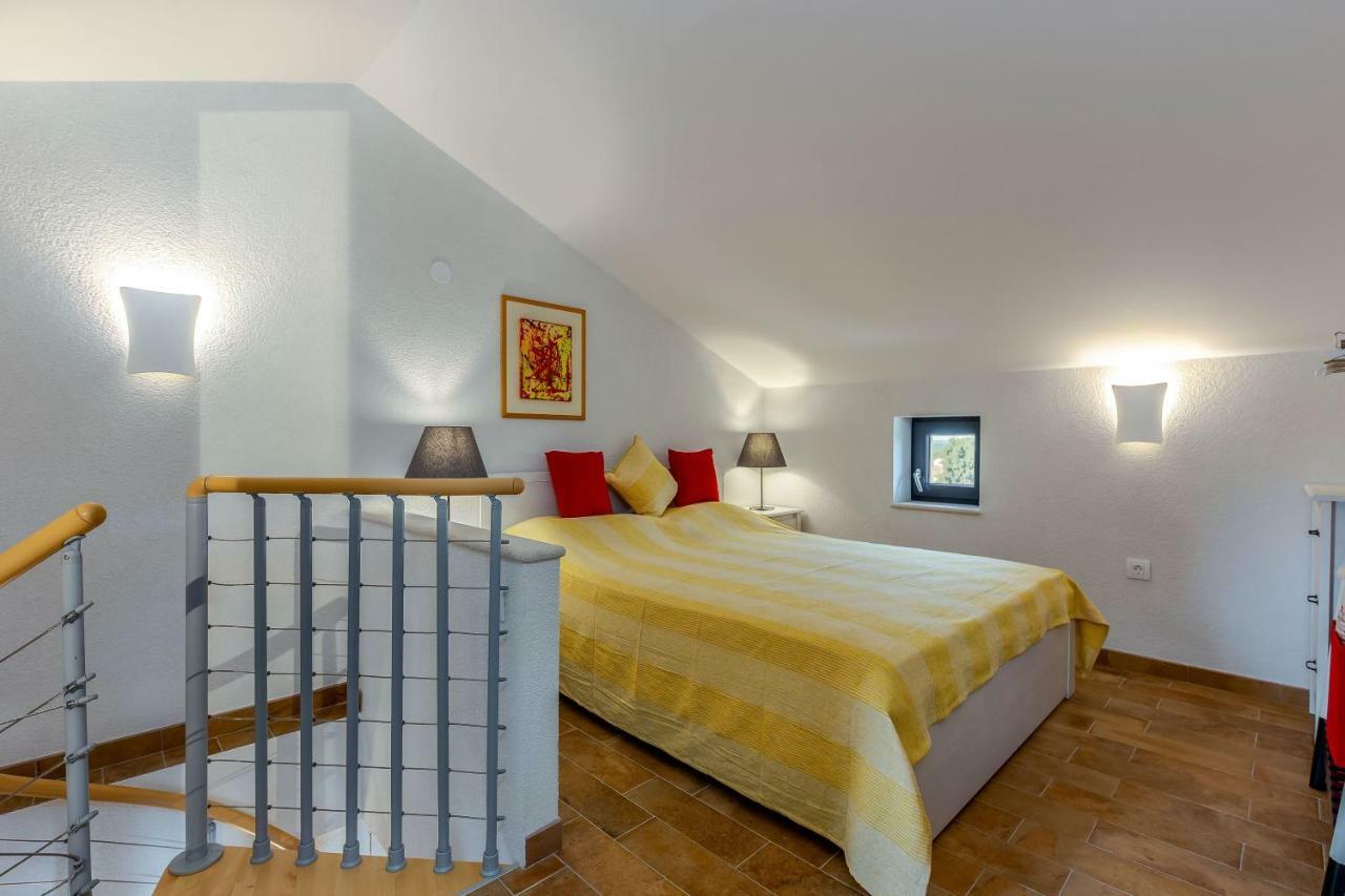 Apartment Li Tar-Vabriga エクステリア 写真